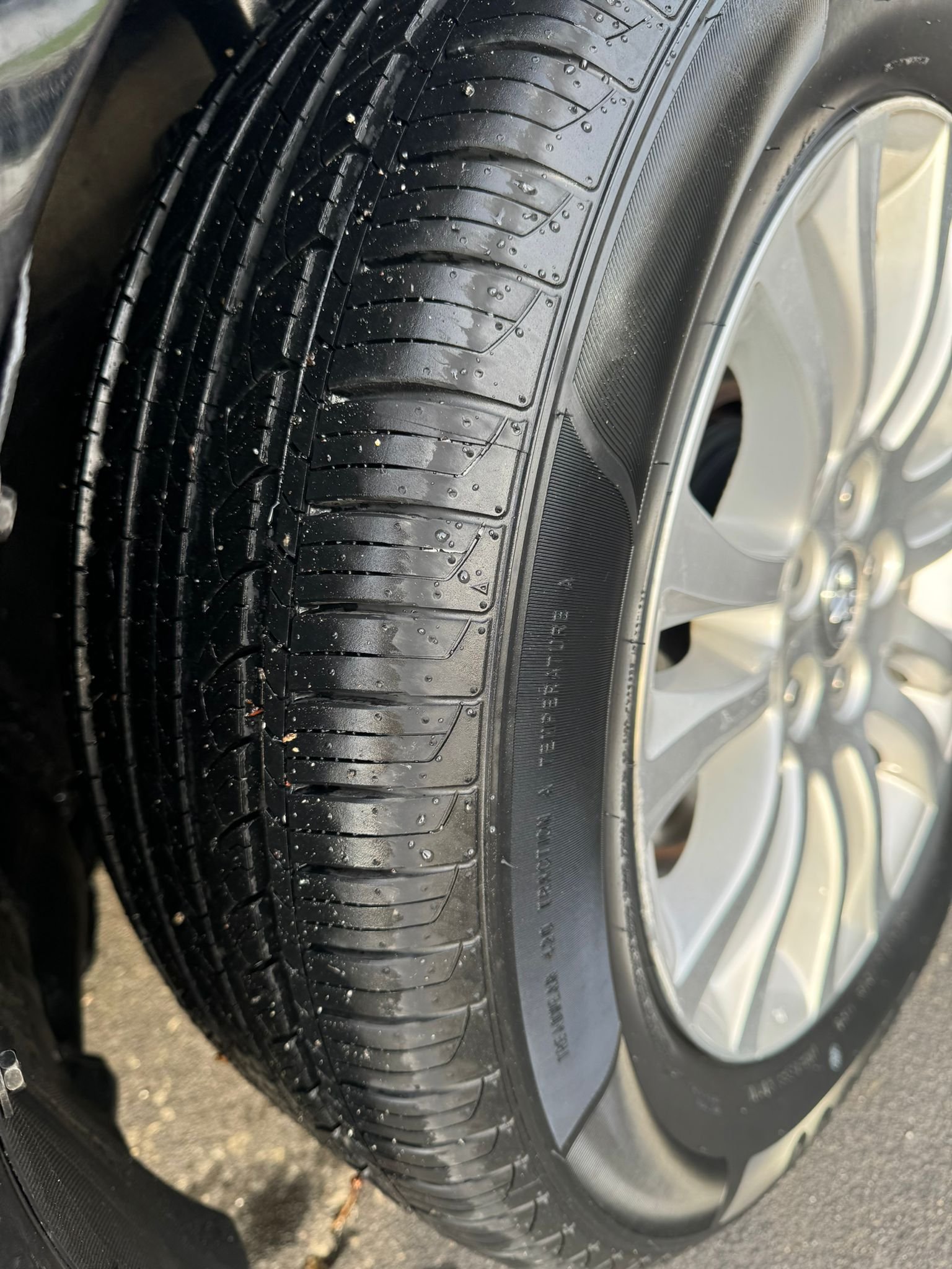 2017 Toyota Sienna XLE – 140,000 miles