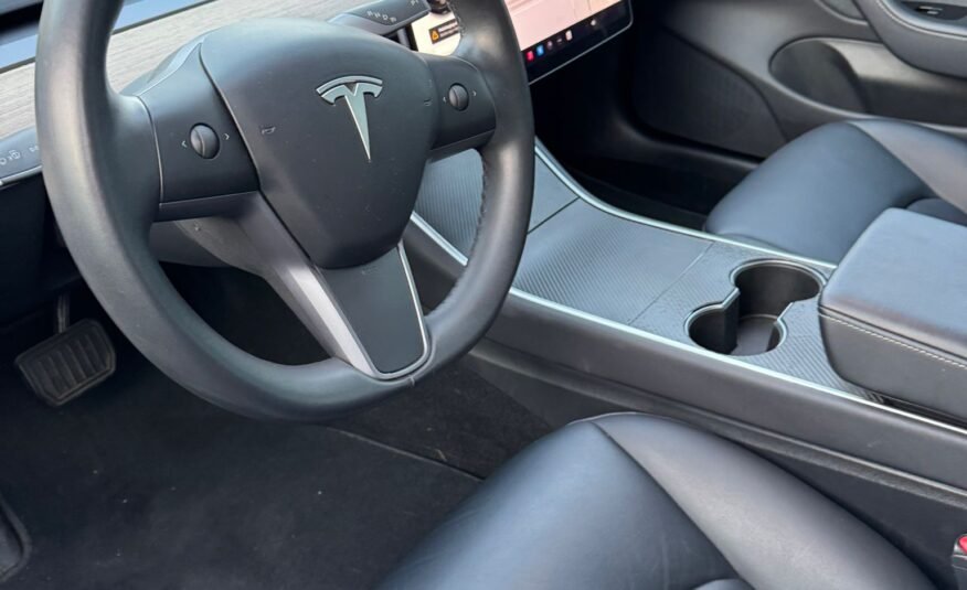 Tesla Model 3 2019