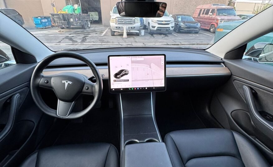 Tesla Model 3 2019