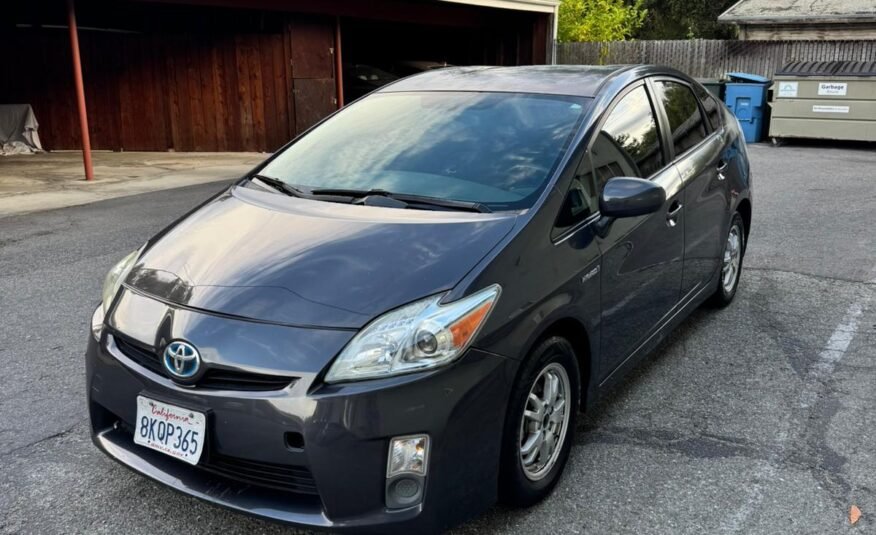 toyota prius 2010
