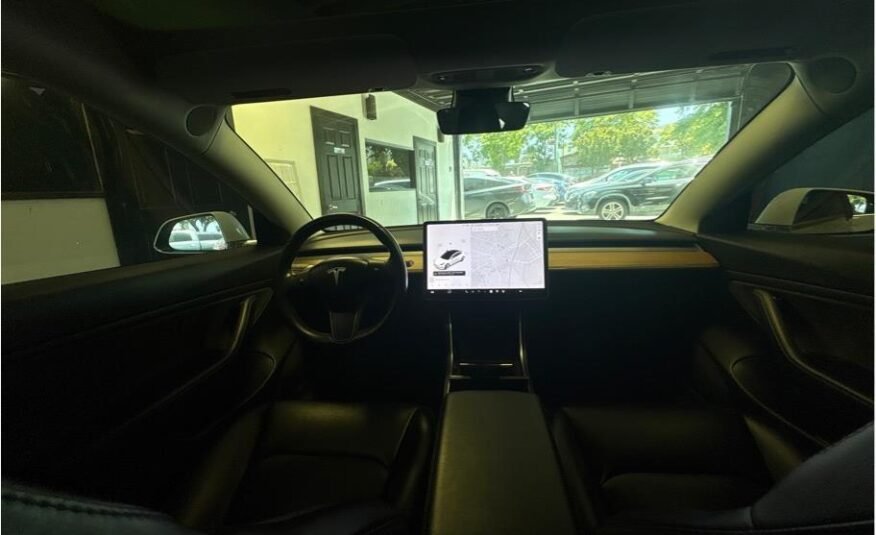 Tesla Modelo 3 Sedan de longo alcance Modelo 4D