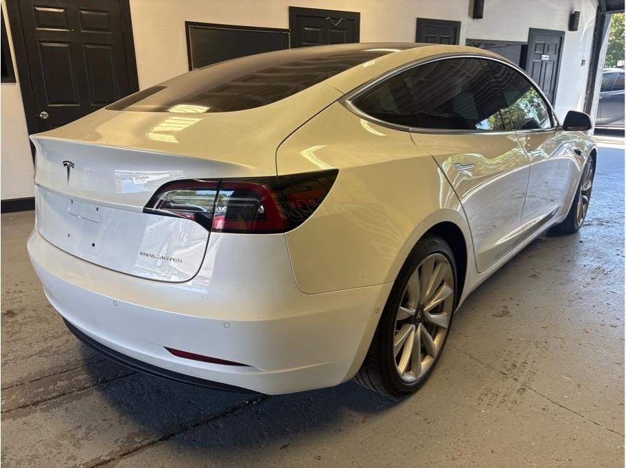 Tesla Modelo 3 Sedan de longo alcance Modelo 4D