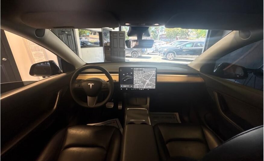 Tesla Model Y Performance Sport Utility 4D 2022