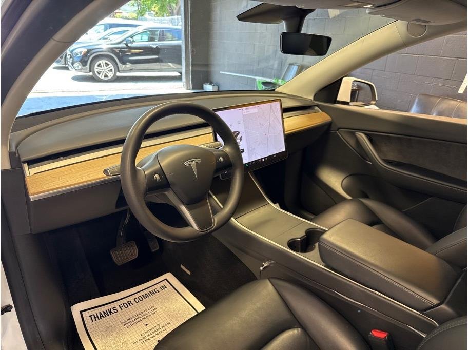 Tesla Model Y Long Range Sport Utility 4D