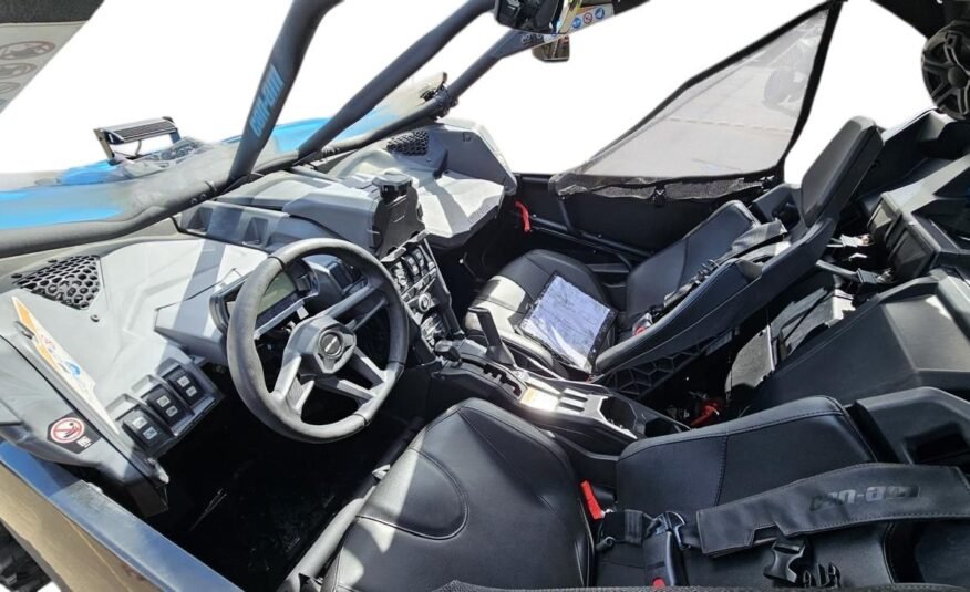 CAN-AM MAVERICK X3 TURBO 2022