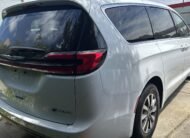 Chrysler Pacifica 2023