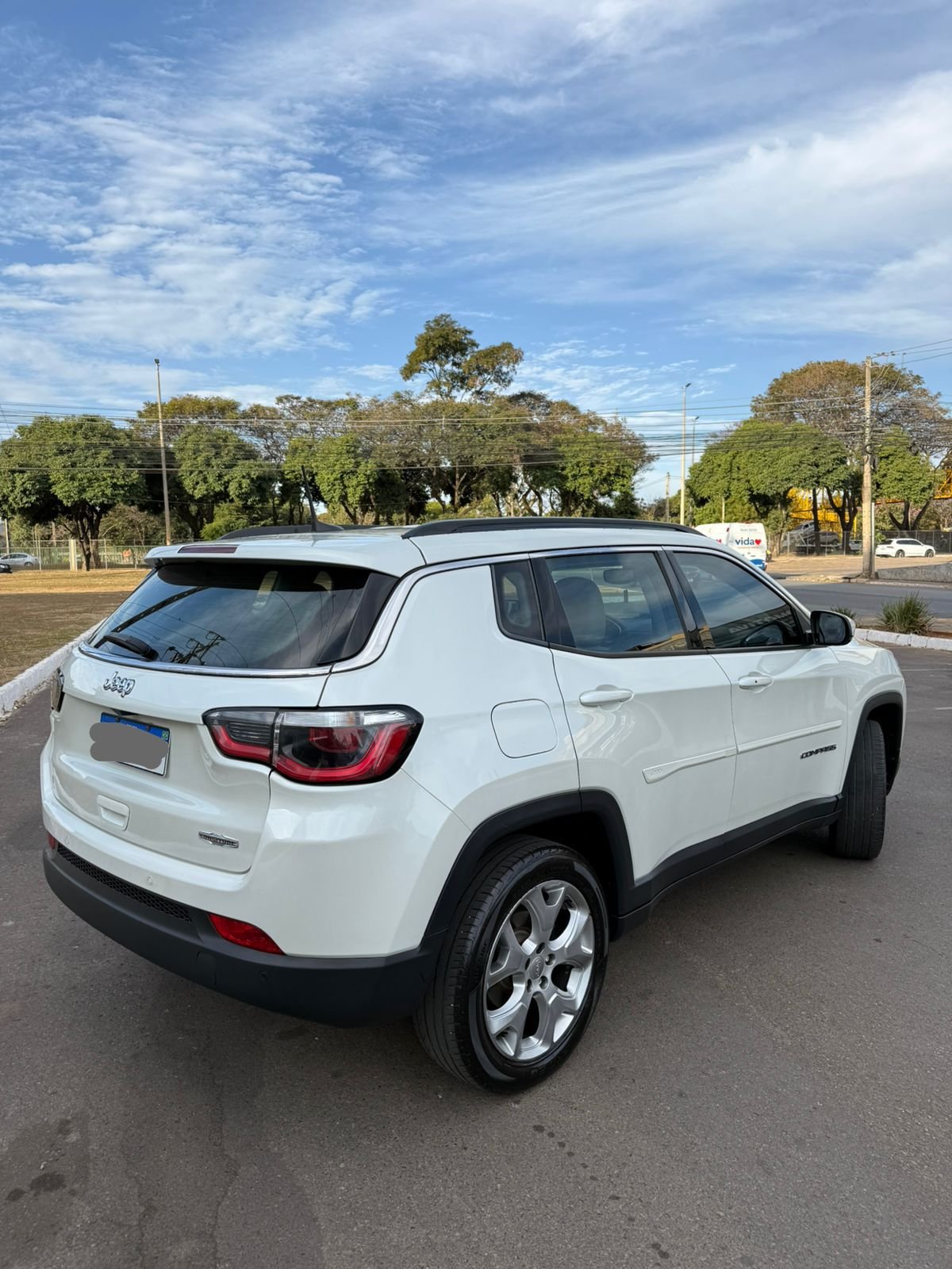 JEEP/COMPASS LONGITUDE 2020