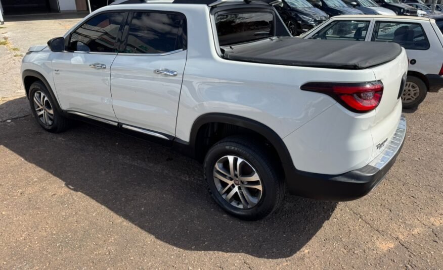 Fiat Toro Volcano 2017 4×4 (4WD)
