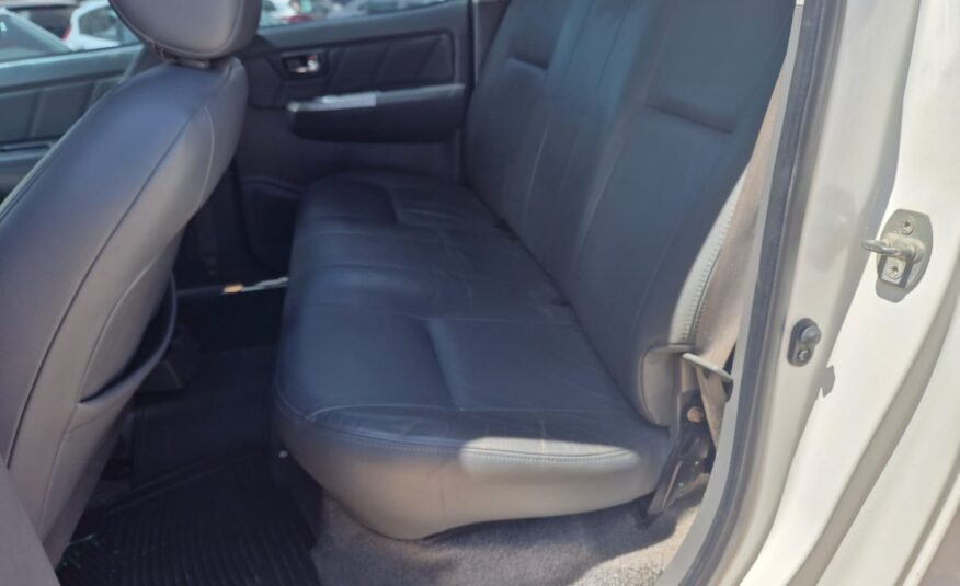 Toyota Hilux SRV 3.0 4×4 2013