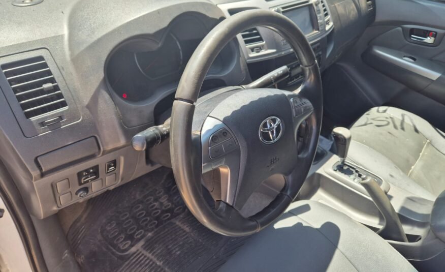 Toyota Hilux SRV 3.0 4×4 2013