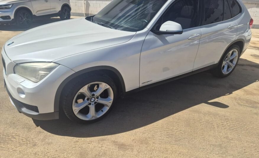 BMW X1 xDrive28i 2.0 Turbo 2013